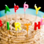 Приметы – что нужно делать в день рождения: ритуалы, заговоры, как загадать желание